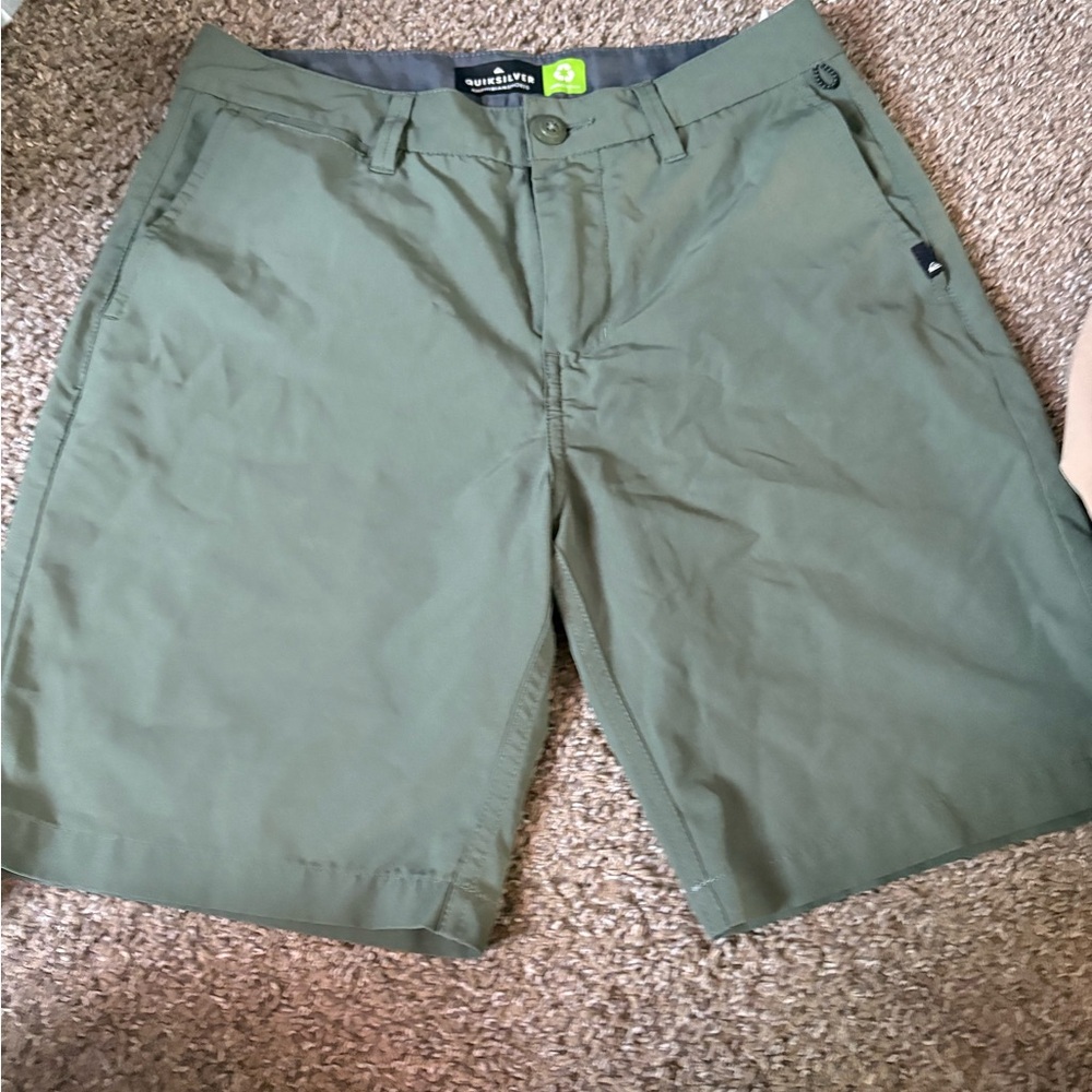 Quiksilver Green Flat Front Shorts Casual Style